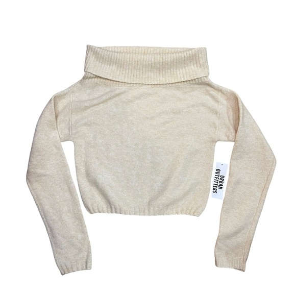 Urban Outfitters Silence + Noise Women’s Ivory Off The Shoulder Cropped Sweater - Picture 1 of 5